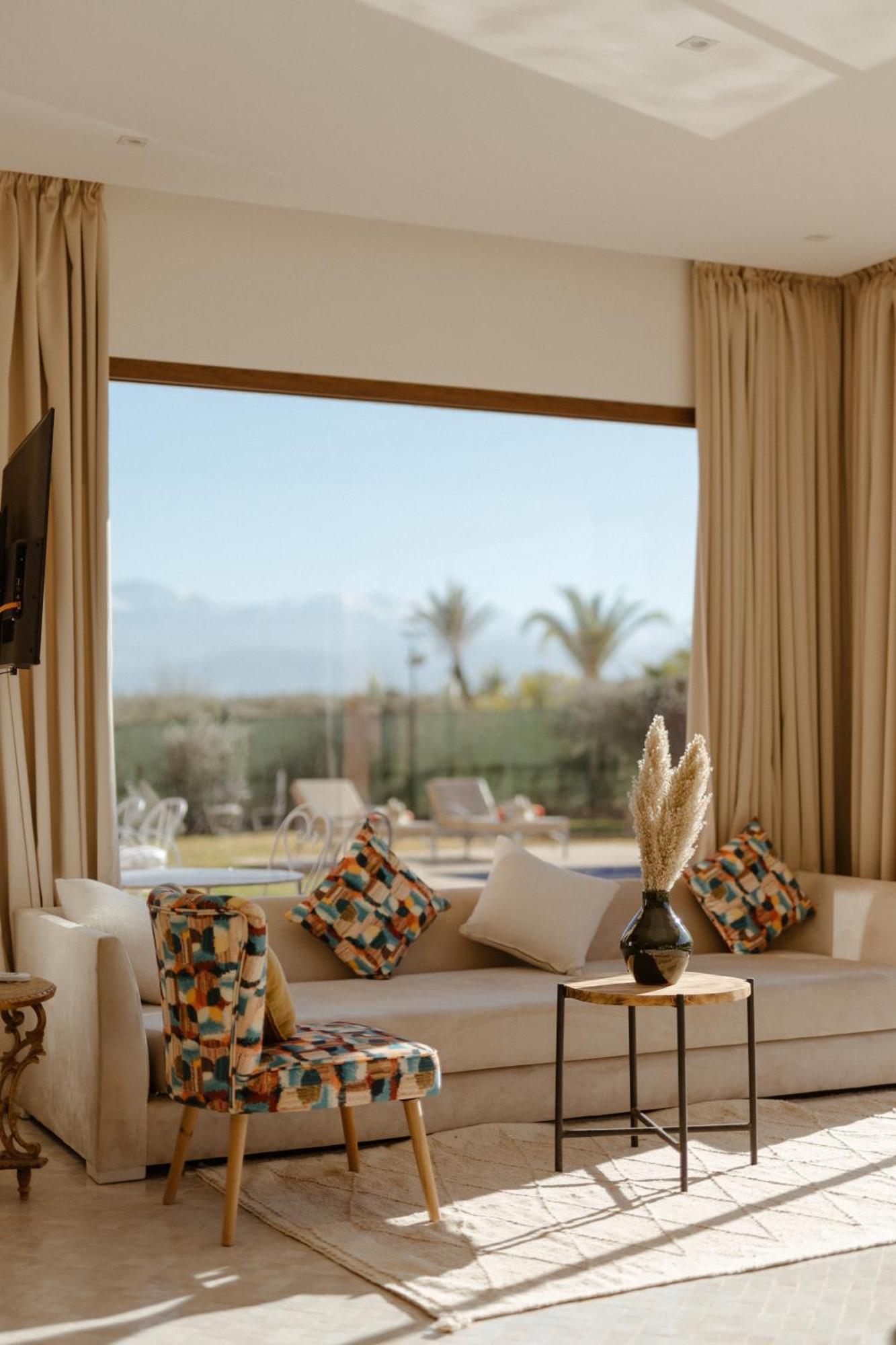 Hotel Les Roses By La Siredrah Ait Bou Zguia Exterior foto